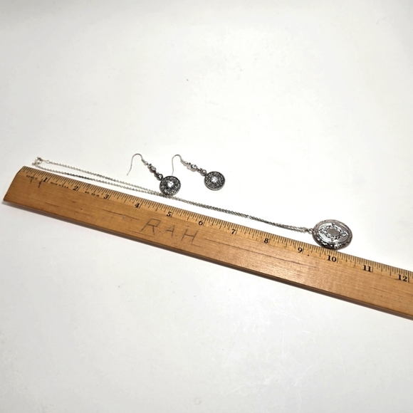 Necklace 18" Silvertone Chain with Locket Crystal Marchasite Fishhook Earrings - Picture 5 of 6